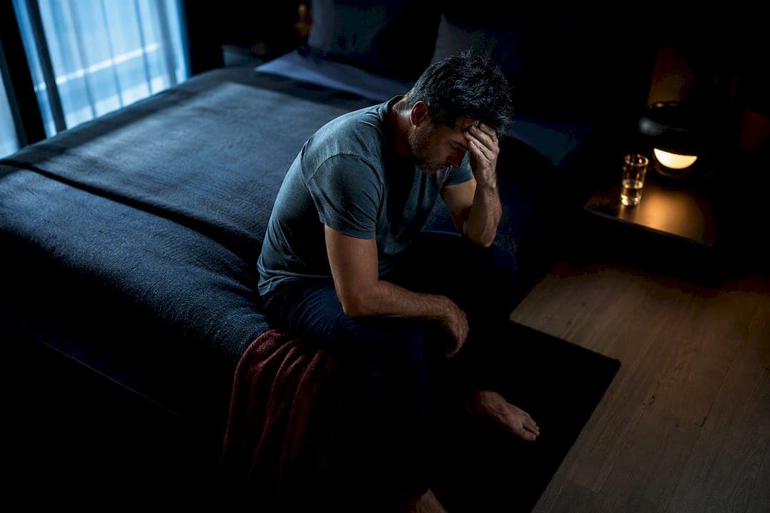 Beat Brain Fog in Men in 4 Weeks: Sleep, Labs, and When to Test